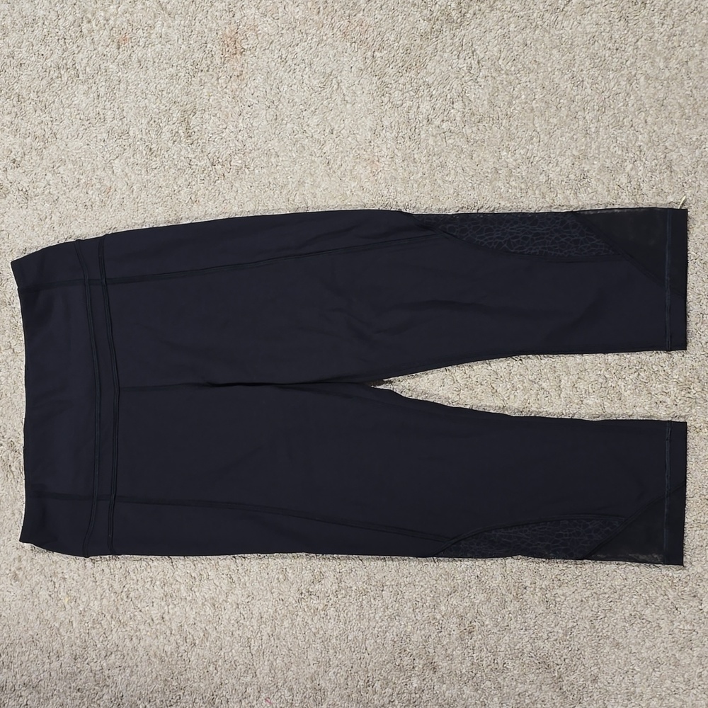 NWOT 💎 Lululemon Luxtreme Twist & Train Crop (19")Black SIZE 6 - Picture 9 of 11
